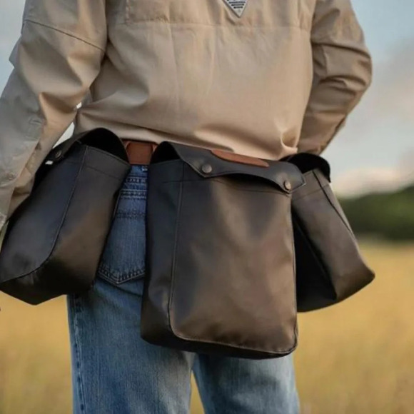 John Hart Other - NWT tan Jon Hart Designs Bird Bag For Hunters - 40” (MSRP $199.00)
